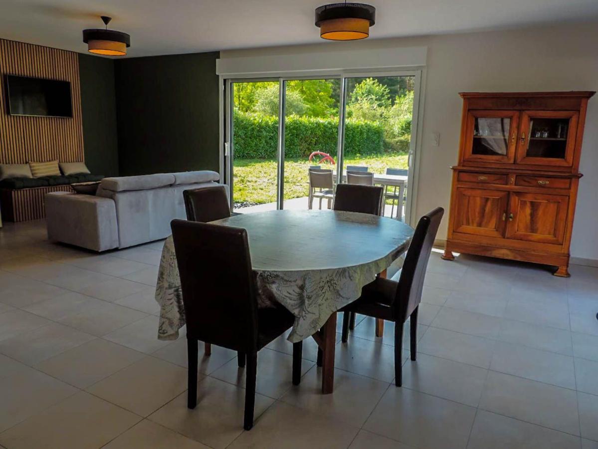 Gite : La Maison D'Apolline Trehorenteuc Buitenkant foto